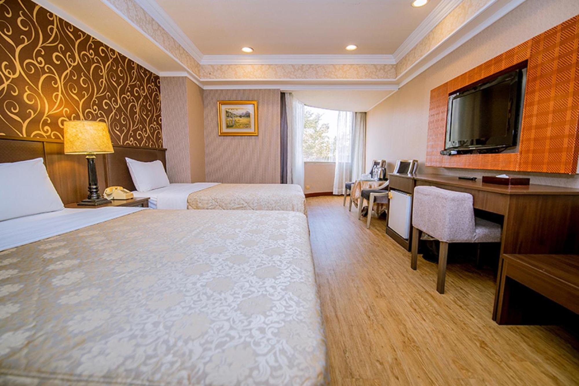 Hamilton Hotel Тайчжун Экстерьер фото