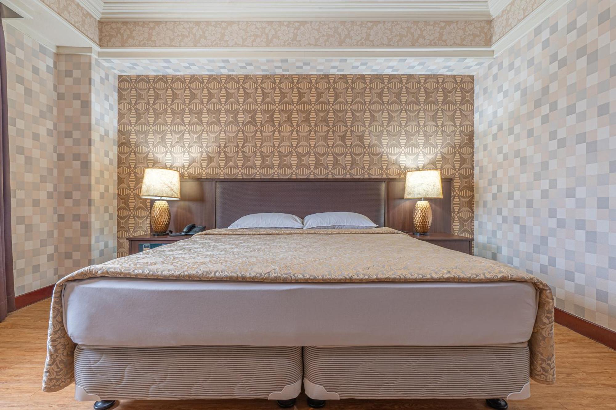 Hamilton Hotel Тайчжун Экстерьер фото