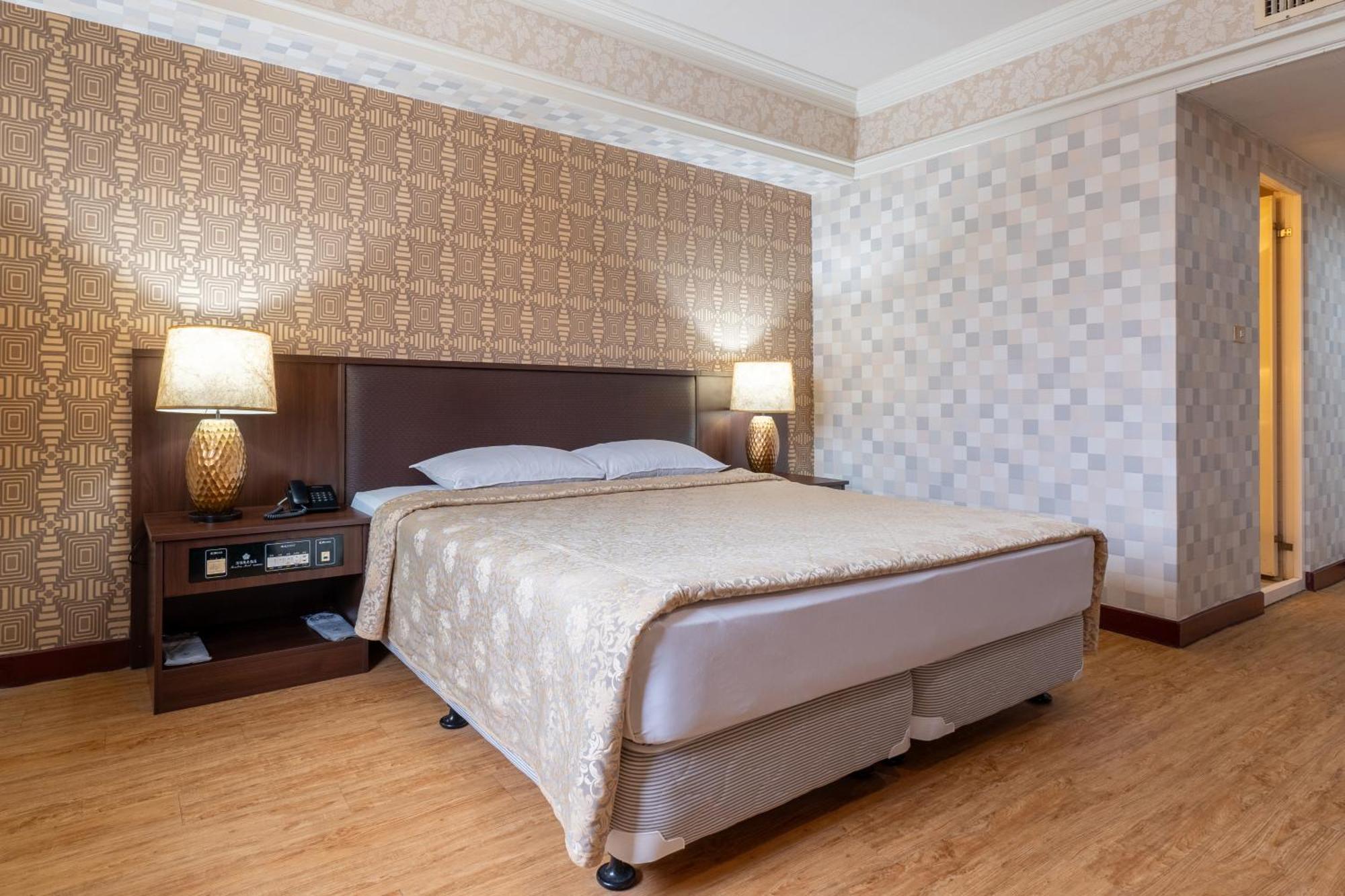 Hamilton Hotel Тайчжун Экстерьер фото