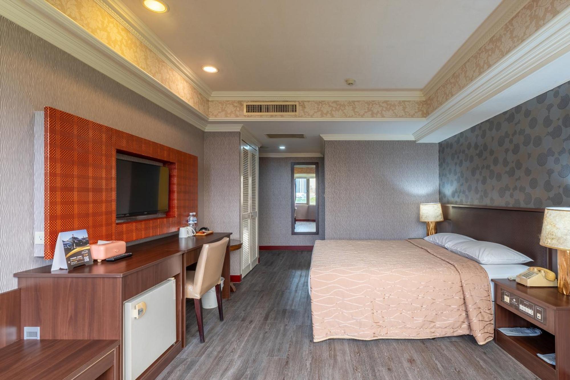 Hamilton Hotel Тайчжун Экстерьер фото