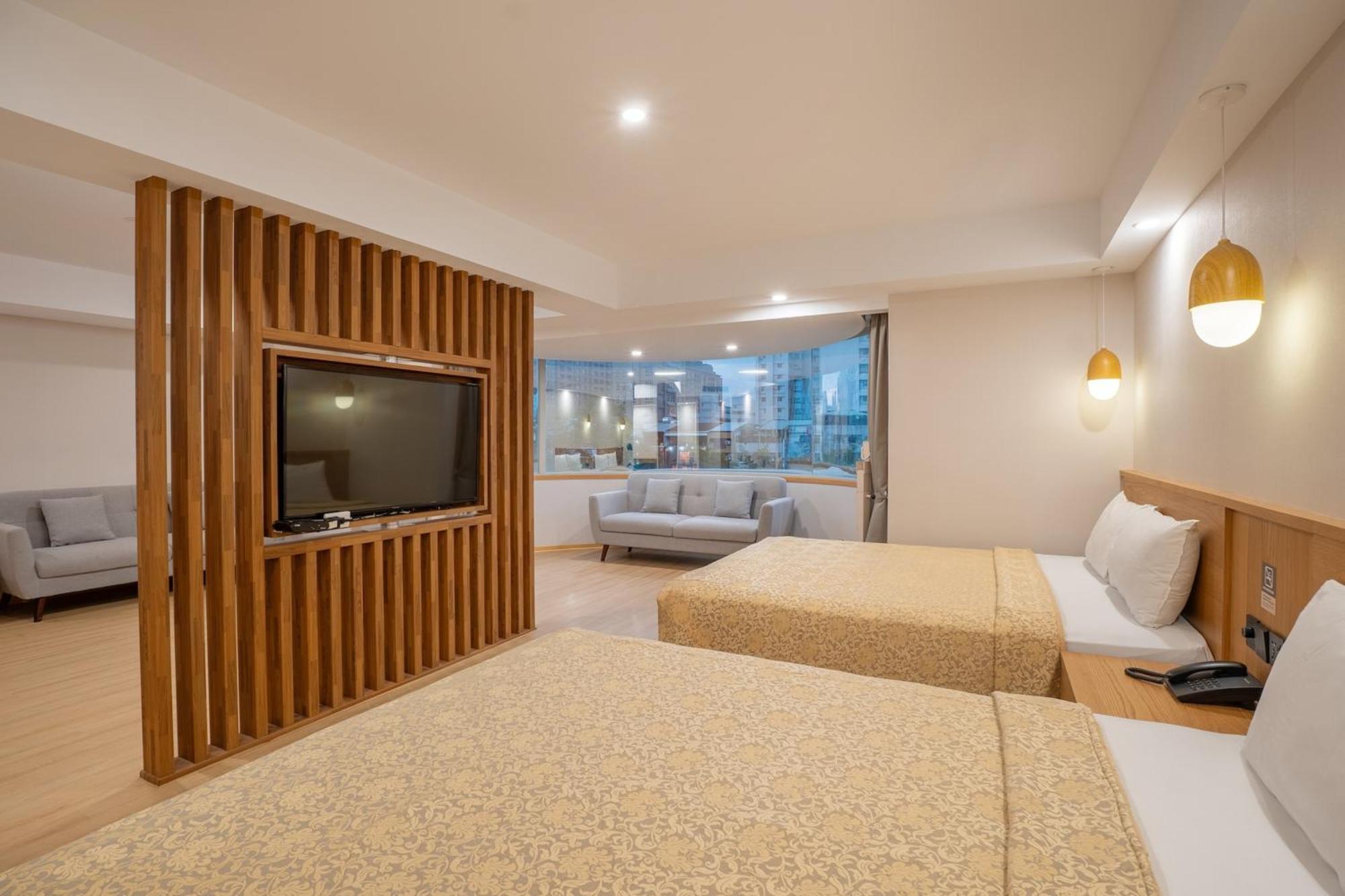 Hamilton Hotel Тайчжун Экстерьер фото